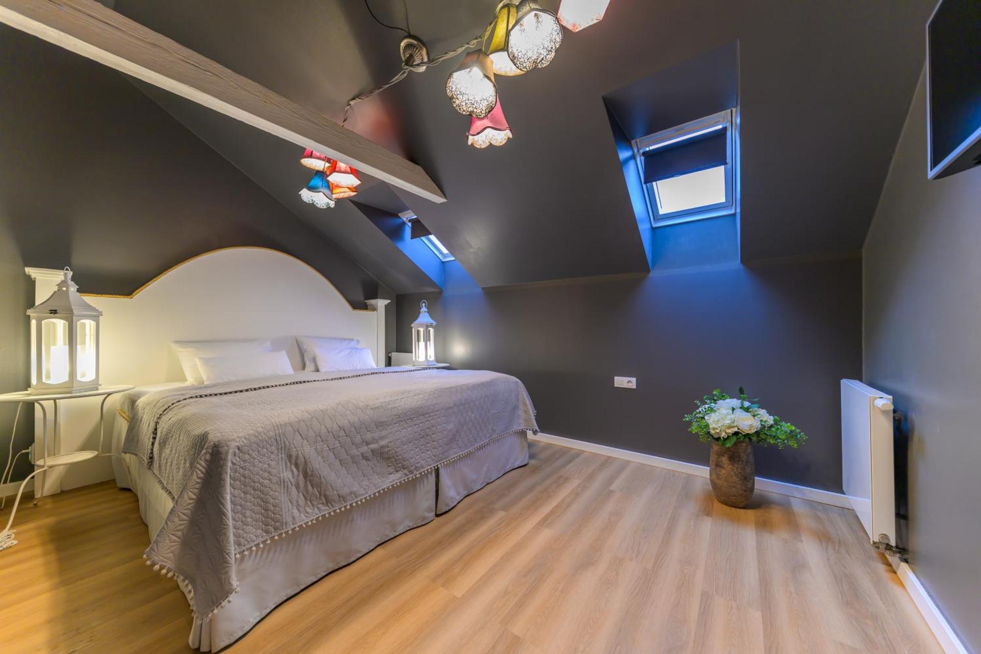 รอยัล ปราก ซิตี้ อพาร์ตเมนต์ Aparthotel ภายนอก รูปภาพ