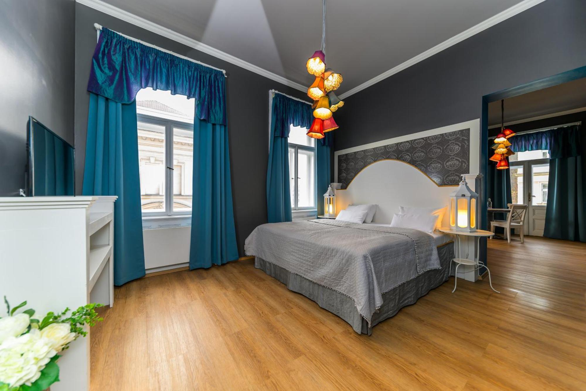 รอยัล ปราก ซิตี้ อพาร์ตเมนต์ Aparthotel ภายนอก รูปภาพ